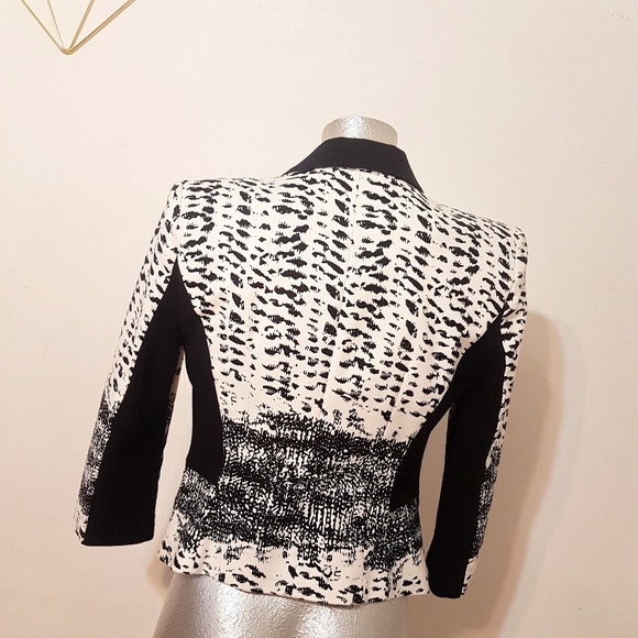 blazer - Picture 3 of 5